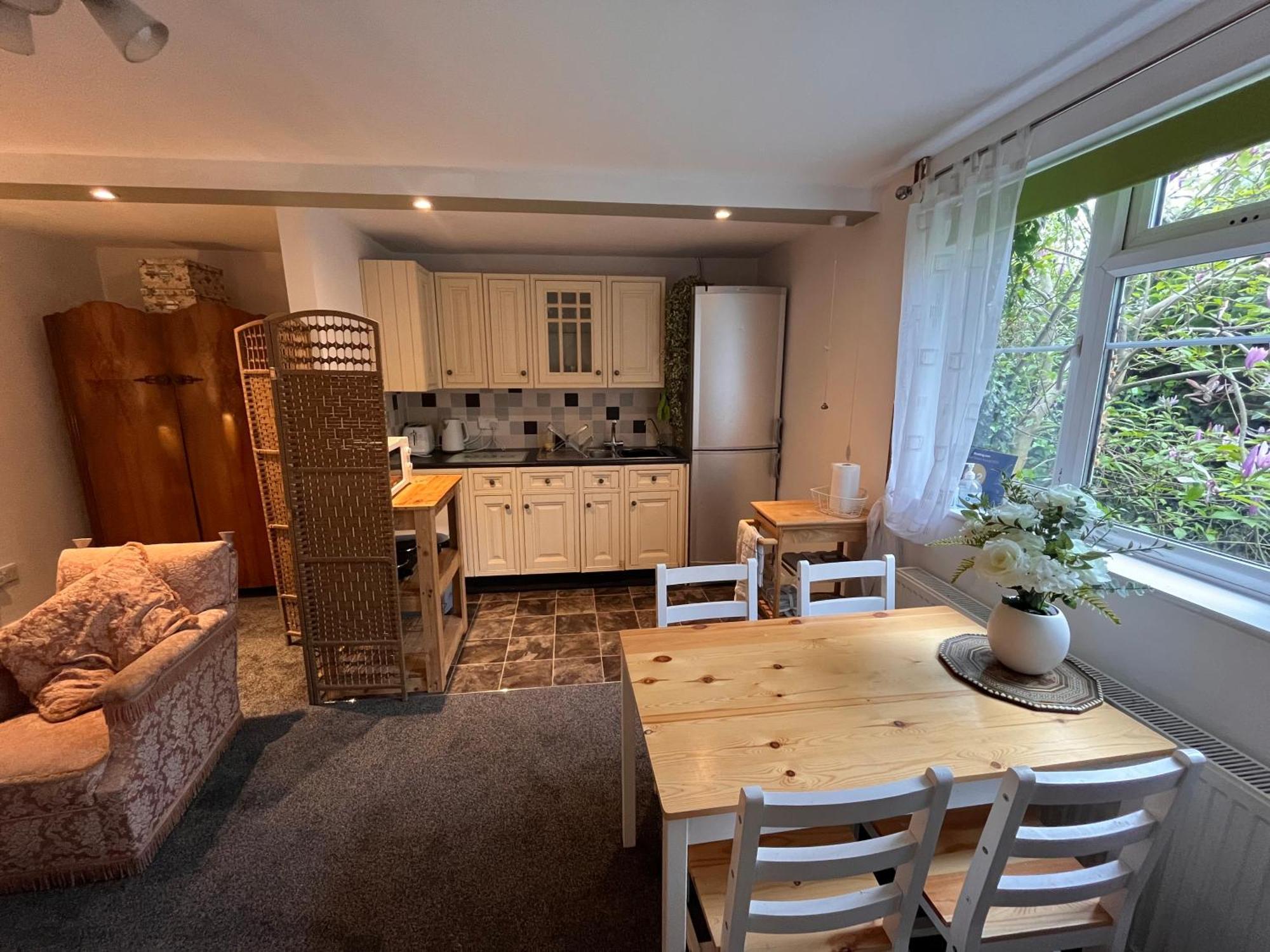 The Annexe - 10 Howards Croft Mile End المظهر الخارجي الصورة